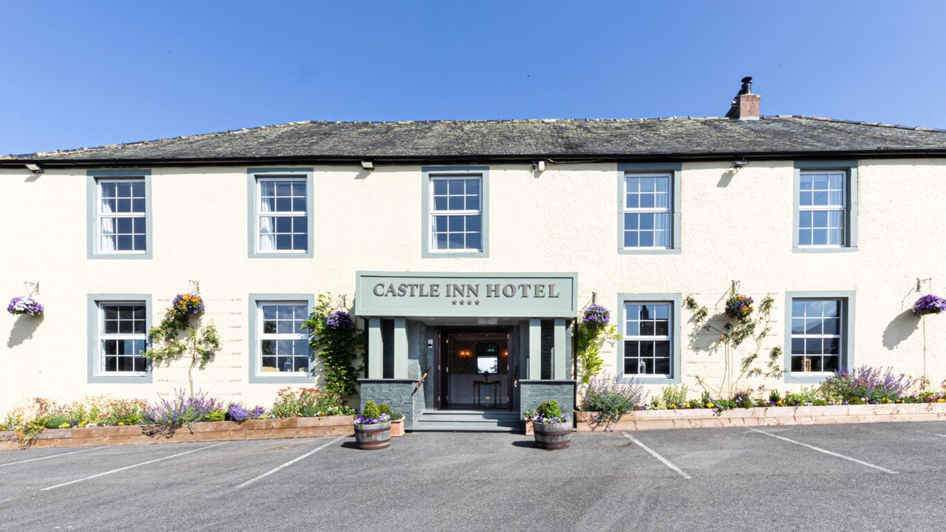 Lake District Castle Inn Exterior