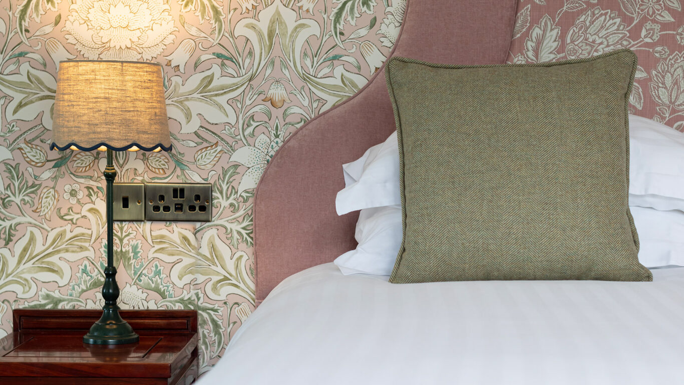 Room-105-Double-Suite-Garden-View-Bed-Details