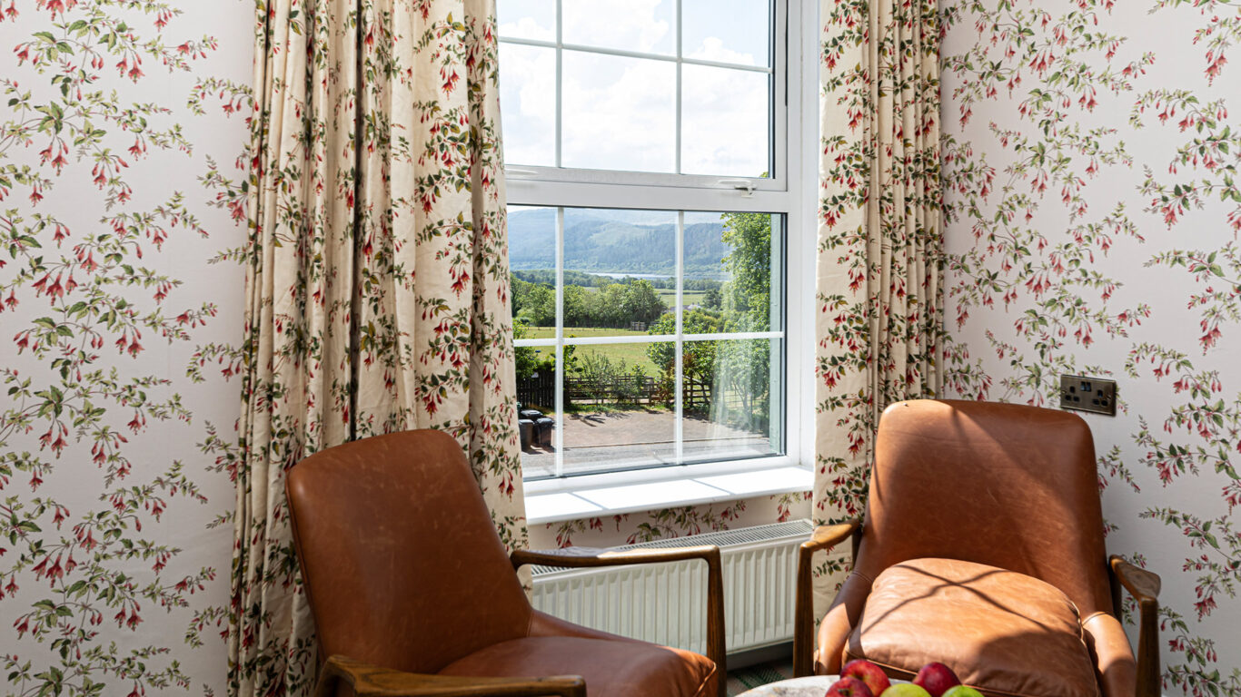 Room-22-Double-Suite-Lake-&-Mountain-View-Sitting-Room