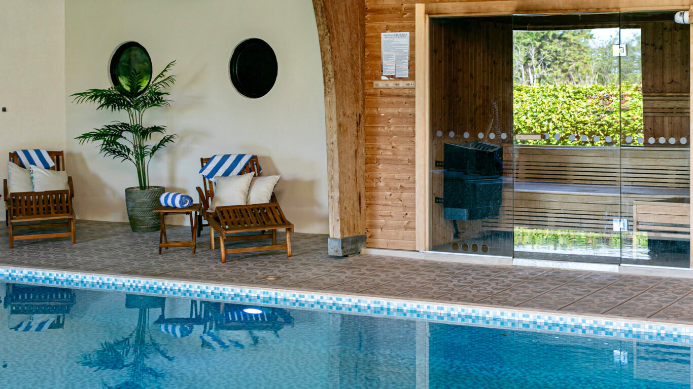 Lake District Castle Inn Swimming Pool